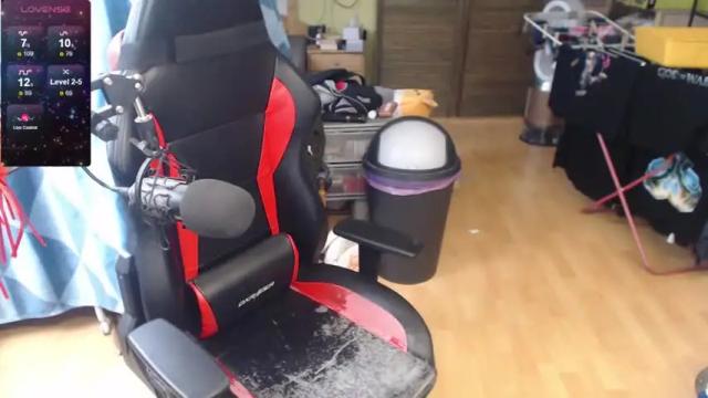 Thumbnail 2, little_gamer's Stream at Chaturbate, 13 months ago