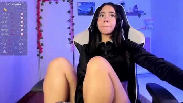 Image 4 of little_jadde Stream on Chaturbate on 25 months ago