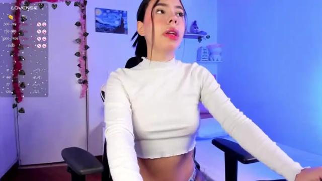 Image 4 of little_jadde Stream on Chaturbate on 25 months ago