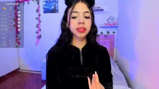 Image 6 of little_jadde Stream on Chaturbate on 21 months ago