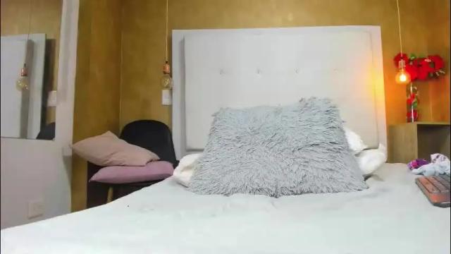 Image 10 of little_jenni Stream on Chaturbate on 4 days ago