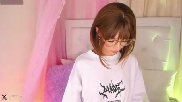 Image 10 of little_kawaiigirl Stream on Chaturbate on 12 months ago