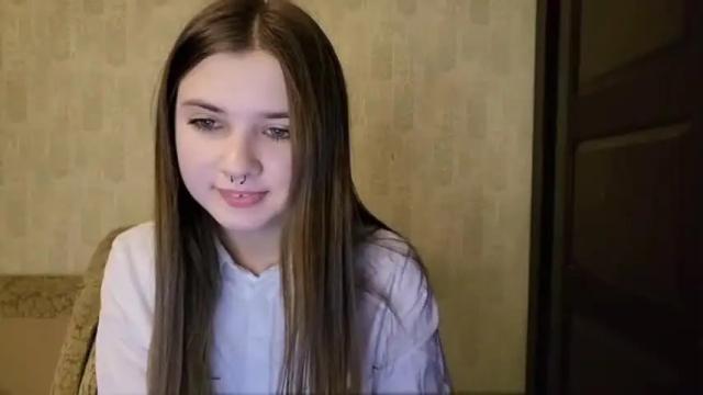 Image 2 of little_kitty777 Stream on Chaturbate on 18 months ago