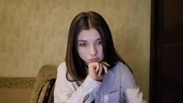 Image 4 of little_kitty777 Stream on Chaturbate on 17 months ago