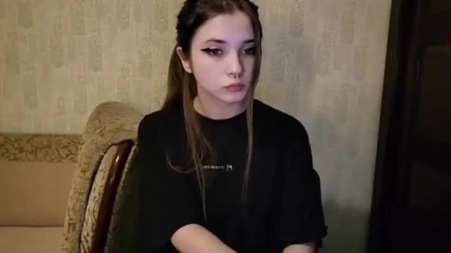 Image 7 of little_kitty777 Stream on Chaturbate on 17 months ago