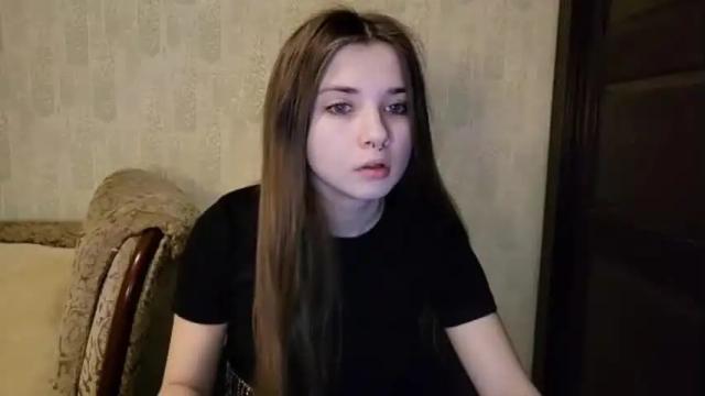 Image 3 of little_kitty777 Stream on Chaturbate on 17 months ago