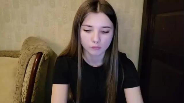 Image 8 of little_kitty777 Stream on Chaturbate on 17 months ago