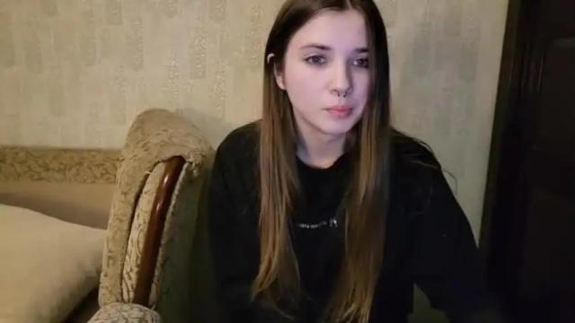 Image 4 of little_kitty777 Stream on Chaturbate on 17 months ago