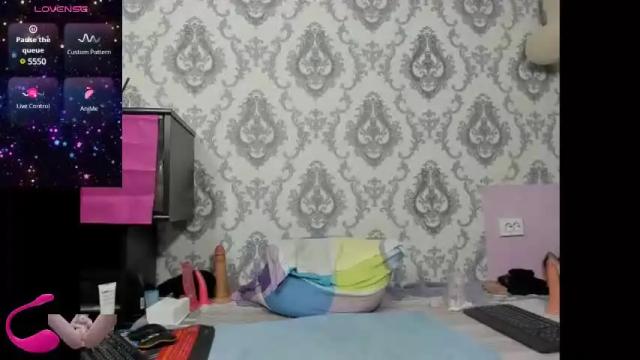 Image 10 of little_letti Stream on Chaturbate on 6 days ago