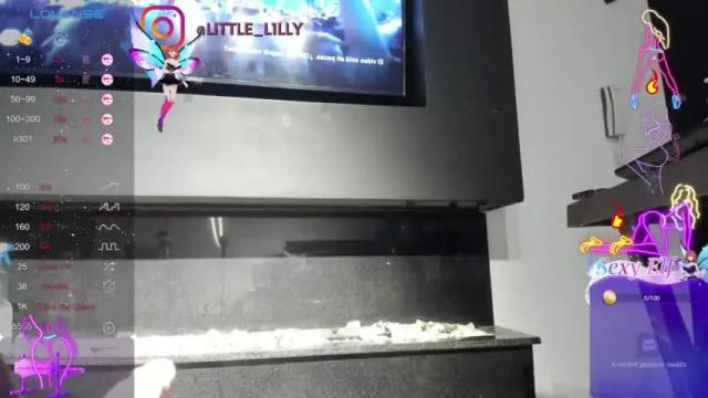 Image 3 of little_lilly1 Stream on Chaturbate on 15 months ago