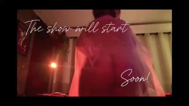Image 2 of little_maeve Stream on Chaturbate on 17 days ago