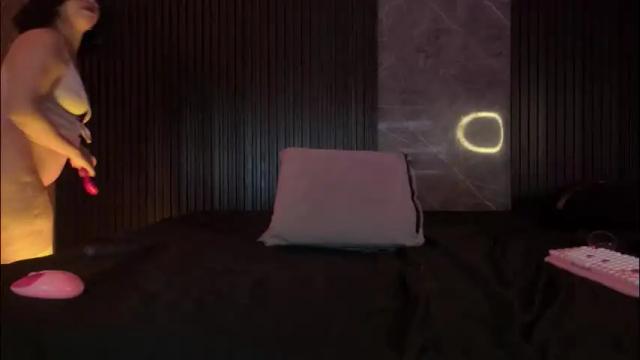 Thumbnail 3, little_maeve's Stream at Chaturbate, 1 month ago