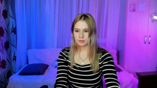 Image 3 of little_meoww Stream on Chaturbate on 16 months ago
