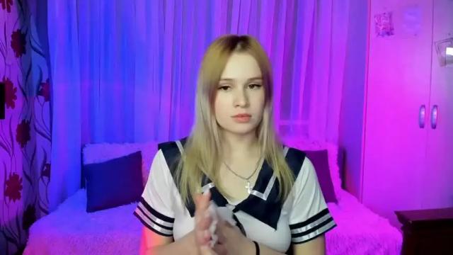 Image 4 of little_meoww Stream on Chaturbate on 16 months ago