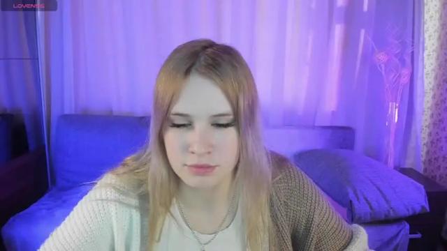 Image 3 of little_meoww Stream on Chaturbate on 15 months ago