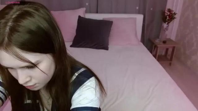 Image 3 of little_meoww Stream on Chaturbate on 6 months ago