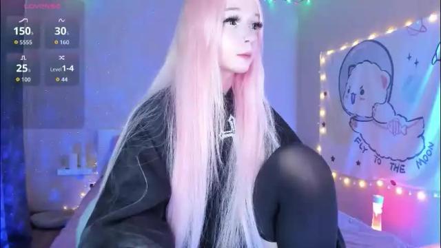 Image 2 of little_misaki Stream on Chaturbate on 1 month ago