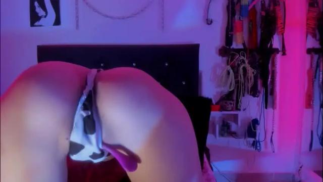 Image 7 of little_nauughty2 Stream on Chaturbate on 2 months ago