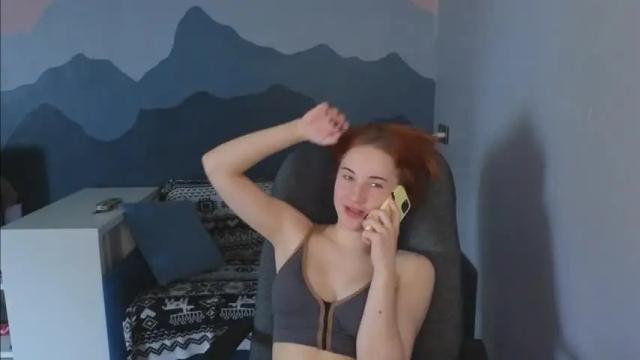 Image 4 of little_pretty_woman Stream on Chaturbate on 13 months ago