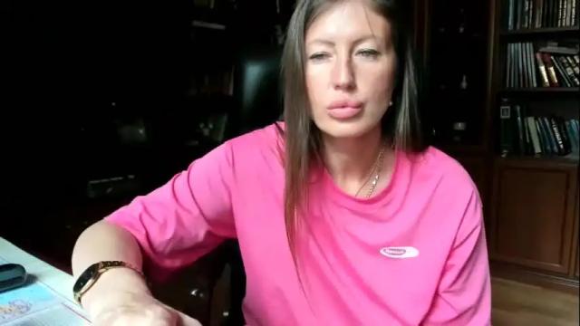 Image 2 of little_princess777 Stream on Chaturbate on 1 month ago
