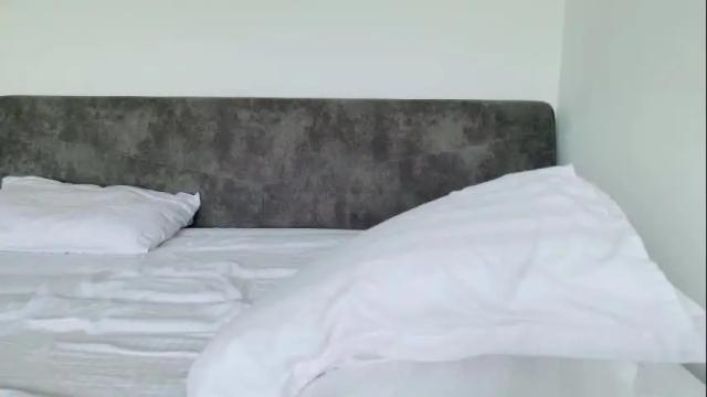 Image 12 of little_red_diamond Stream on Chaturbate on 14 days ago