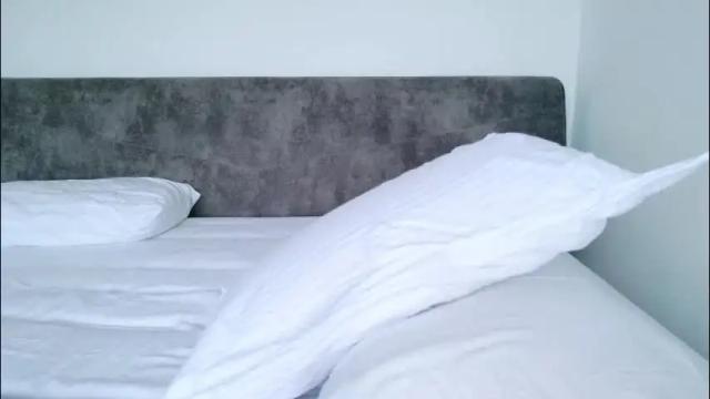 Image 10 of little_red_diamond Stream on Chaturbate on 13 days ago