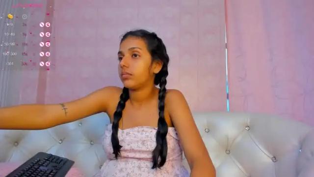Image 7 of little_sweet18_ Stream on Chaturbate on 19 months ago