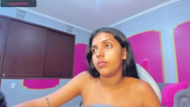 Image 3 of little_sweet18_ Stream on Chaturbate on 18 months ago