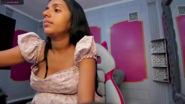 Image 11 of little_sweet18_ Stream on Chaturbate on 18 months ago
