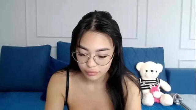 Image 2 of little_v1rgin_angel Stream on Chaturbate on 1 month ago