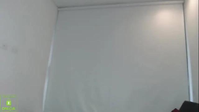 Image 2 of little_valeriya Stream on Chaturbate on 13 days ago