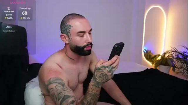 Image 10 of little_vannesaa Stream on Chaturbate on 6 months ago