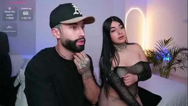 Image 2 of little_vannesaa Stream on Chaturbate on 6 months ago