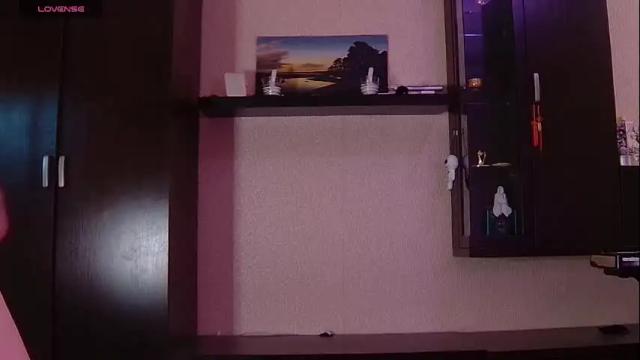 Image 2 of little_witch_sofia Stream on Chaturbate on 2 months ago
