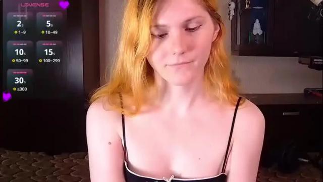 Image 3 of little_witch_sofia Stream on Chaturbate on 1 month ago