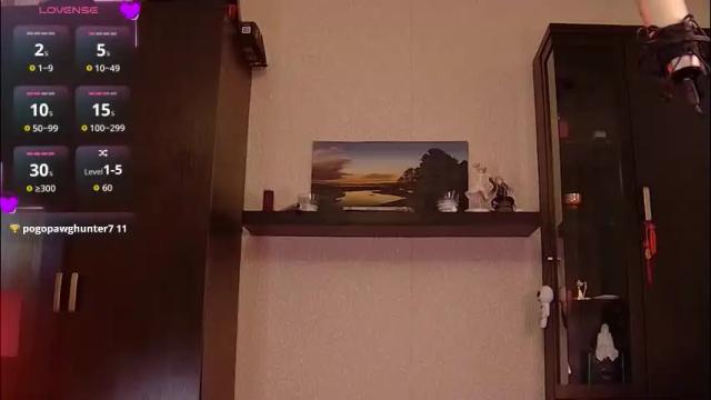 Image 7 of little_witch_sofia Stream on Chaturbate on 13 days ago