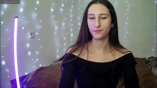 Image 2 of littleahwitch Stream on Chaturbate on 2 months ago