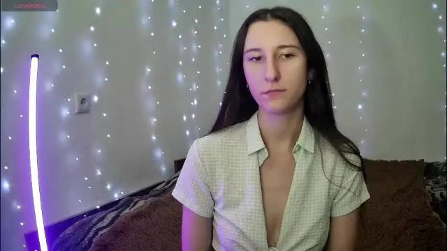 Image 12 of littleahwitch Stream on Chaturbate on 1 month ago