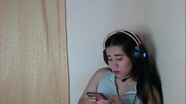 Image 4 of littlealisson_4c Stream on Chaturbate on 20 days ago