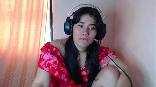 Image 8 of littlealisson_4c Stream on Chaturbate on 9 months ago