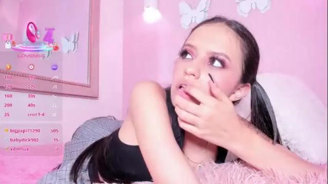 Image 10 of littlearii Stream on Chaturbate on 1 month ago