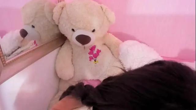 Image 12 of littlearii Stream on Chaturbate on 17 days ago