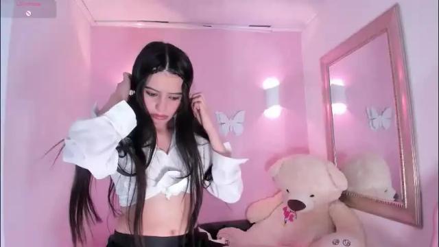 Image 12 of littlearii Stream on Chaturbate on 2 months ago