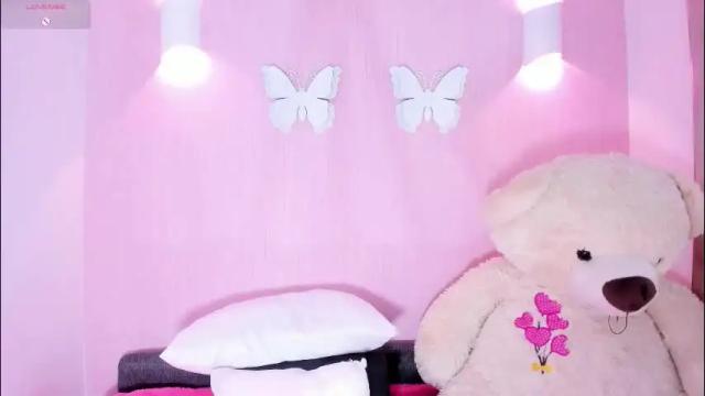 Image 10 of littlearii Stream on Chaturbate on 1 month ago