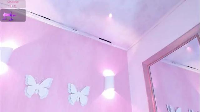 Image 12 of littlearii Stream on Chaturbate on 1 month ago