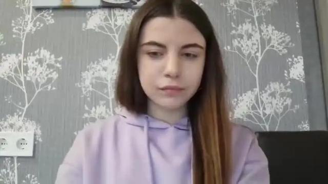 Image 1 of littlebarbie044 Stream on Chaturbate on 5 months ago