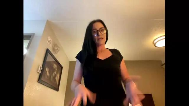 Image 2 of littlebeaupeeep Stream on Chaturbate on 20 months ago