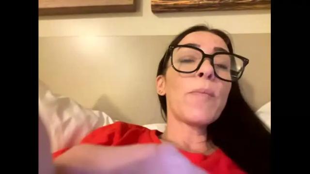 Image 7 of littlebeaupeeep Stream on Chaturbate on 19 months ago