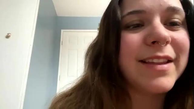 Image 2 of littledee1234 Stream on Chaturbate on 16 months ago
