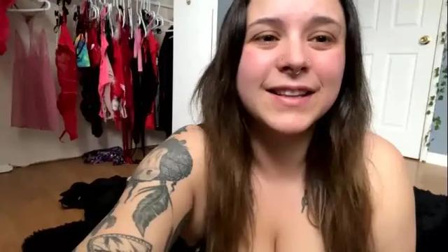 Image 8 of littledee1234 Stream on Chaturbate on 16 months ago